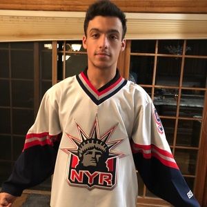 Meet your Posher, Domenick